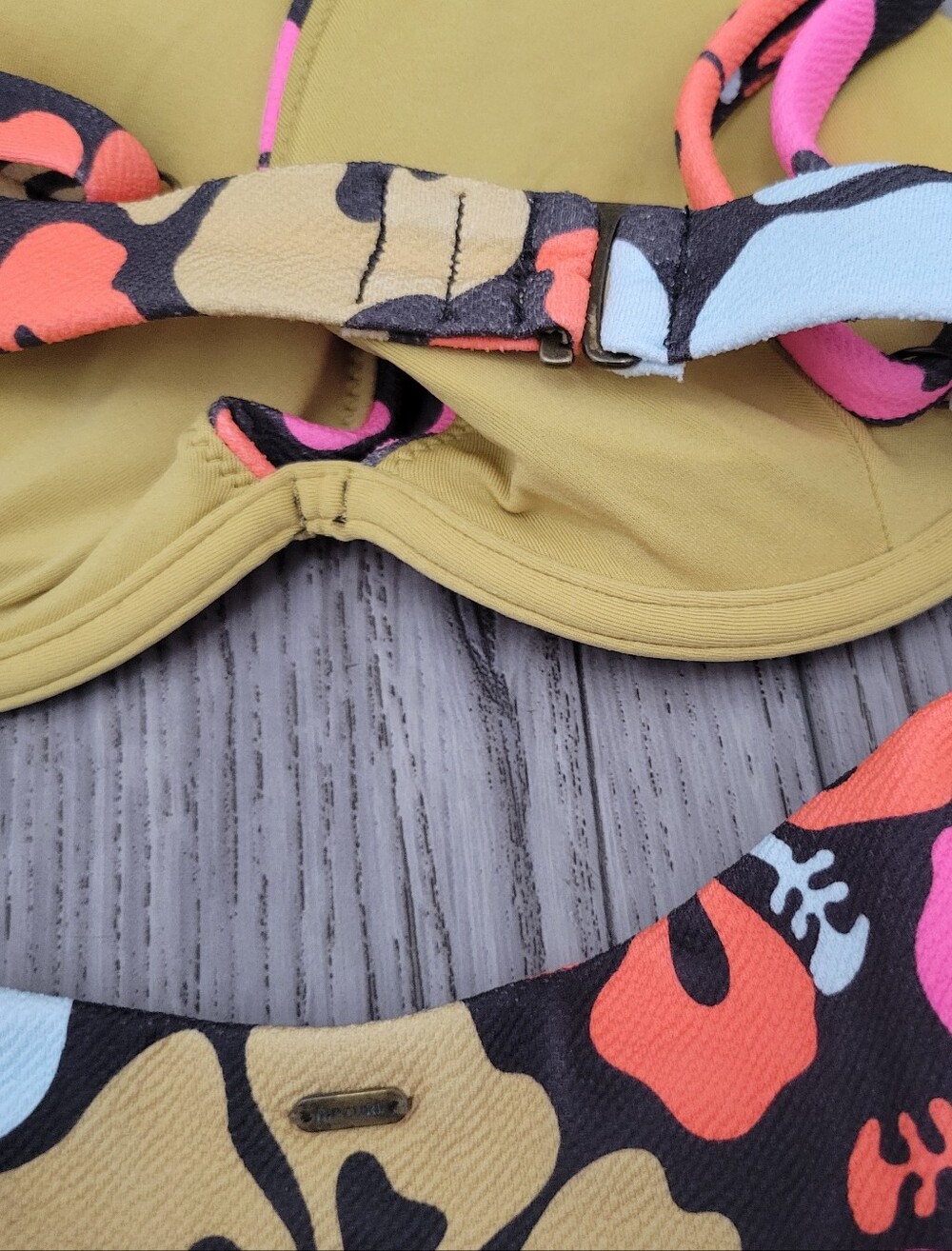 Rip Curl Floral Bikini Set in Brown with Pink, Orange & Cream Hibiscus Print - Picture 6 of 7